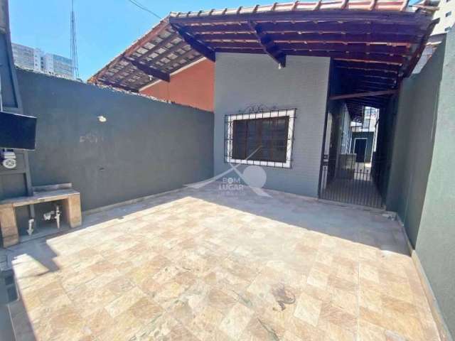 Casa com 2 quartos à venda na Rua Pajé, 167, Tupi, Praia Grande, 60 m2 por R$ 430.000