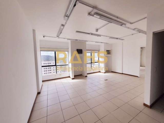 Sala comercial conjugada de 74m² no Edifício Hannover em Joinville - RAHS Imobiliária