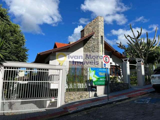Casa à venda em Trindade  -  Florianópolis -SC