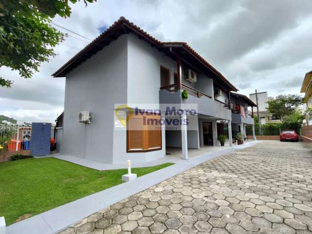 Casa Geminada à venda em Jurerê - Florianópolis - SC