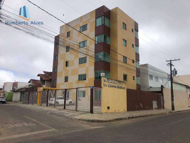 Apartamento com 3 dormitórios para alugar, 97 m² por R$ 1.513,00/mês - Felícia - Vitória da Conquista/BA