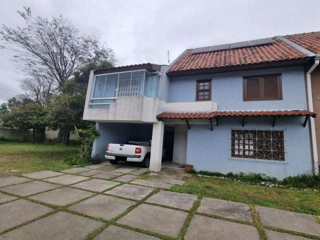 Excelente sobrado tríplex interno à venda no bairro Jardim das Américas-Curtiba.