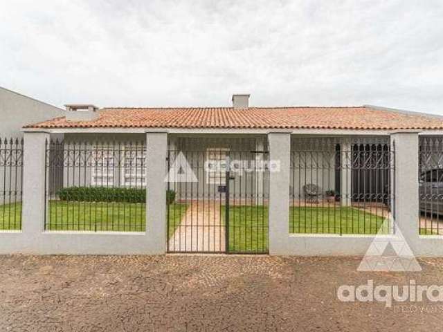 Casa à venda 3 Quartos, 1 Suite, 2 Vagas, 450M², Oficinas, Ponta Grossa - PR