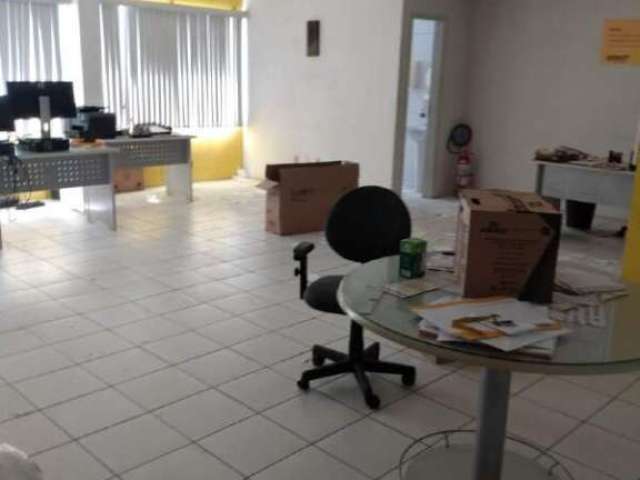 Sala à venda com 214 m² em Boa Viagem-Recife/PE.