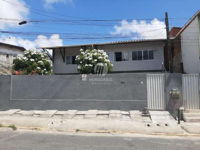 Casa à venda em Prazeres com seis (06) quartos - Jaboatão dos Guararapes/PE.