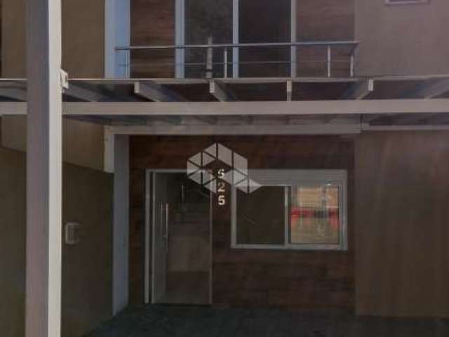 Casa à venda, com 2 quartos/dormitórios, 2 vagas/box, no bairro Camaquã, Zona Sul de POA/RS.