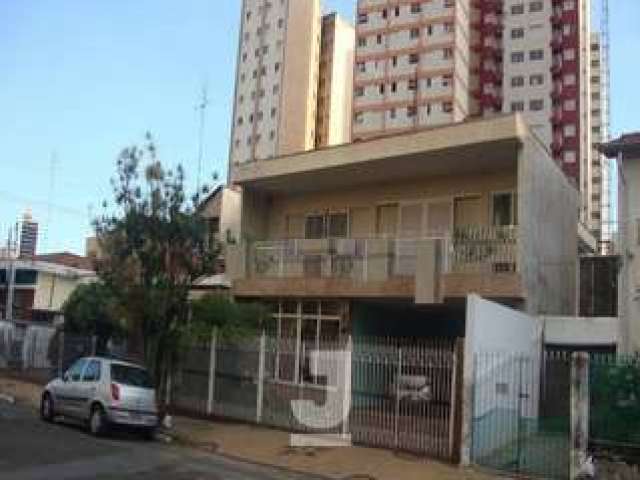 Sobrado residencial/comercial à venda no Botafogo, com 4 quartos, 4 vagas, ótima localização. Excelente para clínica