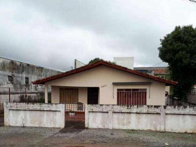 Terreno à venda na Rua William Booth, Boqueirão, Curitiba por R$ 780.000