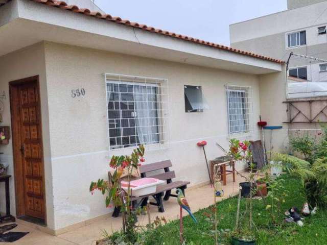 Casa com 2 quartos à venda na Rua Maria Pasqualim Vaccari, 830, Cruzeiro, São José dos Pinhais, 48 m2 por R$ 350.000