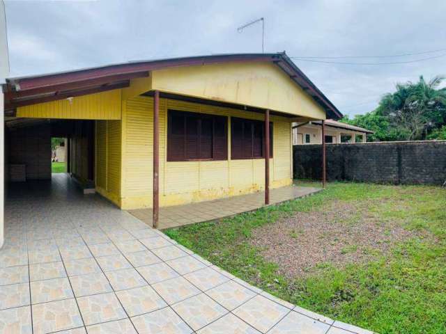 Casa com 2 quartos à venda na Rua Paraná, 106, Barra do Sai, Itapoá por R$ 480.000