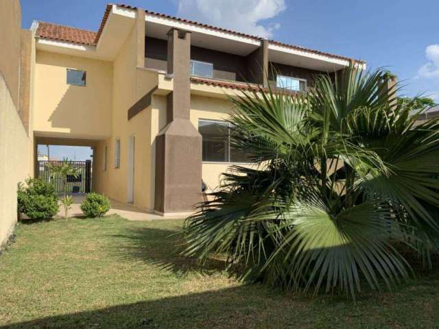 Casa com 3 quartos para alugar na Rua Margarida Pianaro Moro, 598, Cruzeiro, São José dos Pinhais, 134 m2 por R$ 3.500