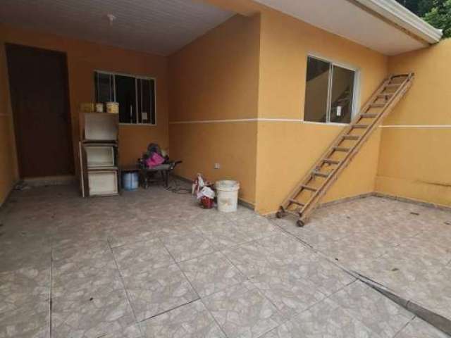 Casa com 2 quartos para alugar na Rua Natalina Pinto de França, 165, Borda do Campo, São José dos Pinhais, 50 m2 por R$ 750