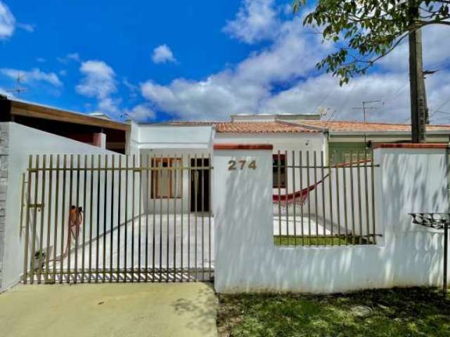 Casa com 3 quartos à venda na Rua Heitor Berleze, 274, Costeira, São José dos Pinhais por R$ 390.000