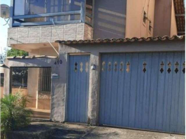 Casa com 3 dormitórios à venda, 142 m² por R$ 500.000 - Granja dos Cavaleiros - Macaé/RJ
