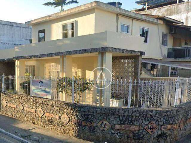 Casa para alugar, 169 m² por R$ 5.015,00/mês - Centro - Macaé/RJ