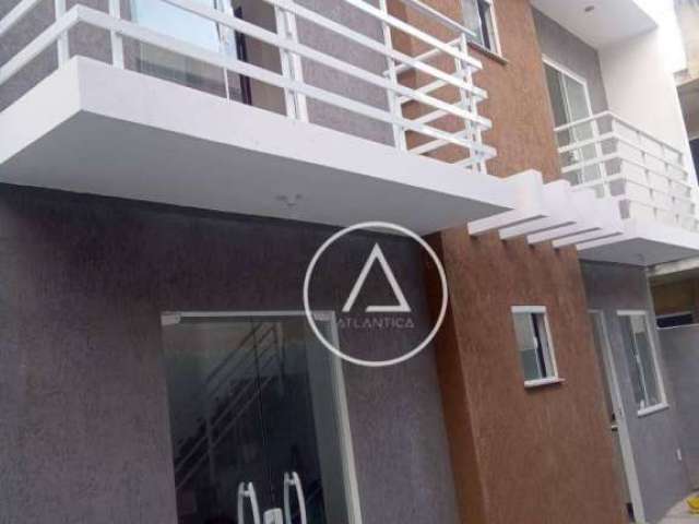Casa com 2 dormitórios à venda, 70 m² por R$ 260.000,00 - Maria Turri - Rio das Ostras/RJ