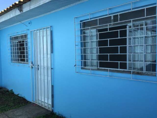 Casa com 2 quartos à venda no Santa Cândida, Curitiba  por R$ 250.000