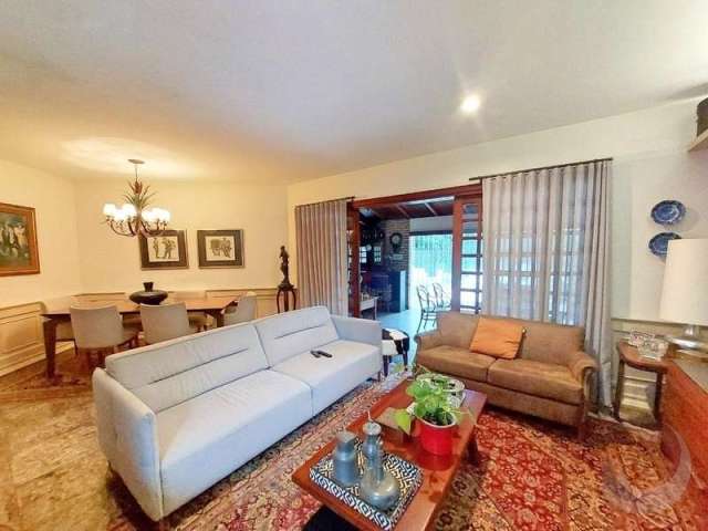 Casa com 3 quartos à venda na Avenida Governador José Boabaid, 569, Jardim Anchieta, Florianópolis, 461 m2 por R$ 2.640.000