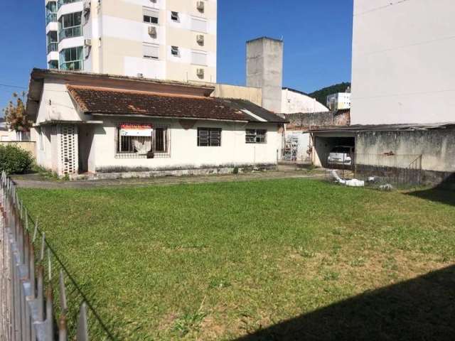 Terreno à venda na Rua José Brognoli, 85, Saco dos Limões, Florianópolis por R$ 2.350.000
