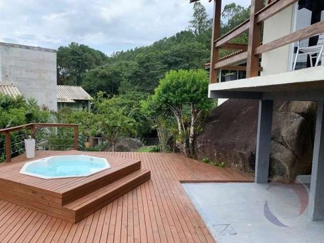 Casa em condomínio fechado com 4 quartos à venda na Estrada Haroldo Soares Glavan, 5080, Cacupé, Florianópolis, 164 m2 por R$ 2.350.000