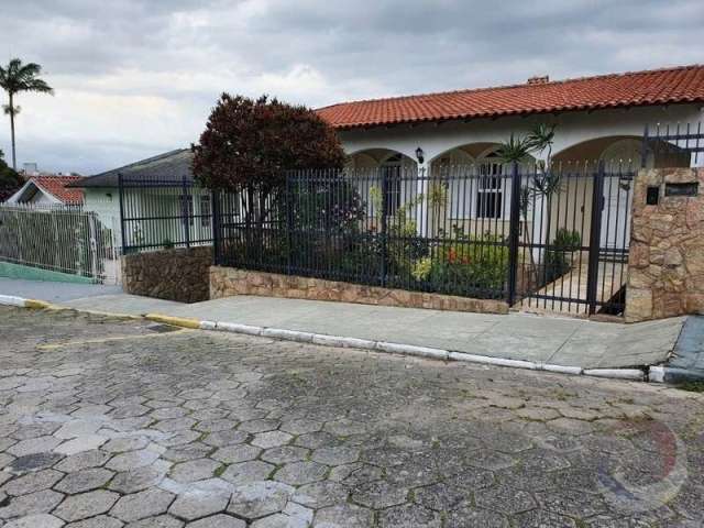 Casa com 5 quartos à venda na Rua Professora Emília Boos Schmidt, 77, Bom Abrigo, Florianópolis, 241 m2 por R$ 3.200.000