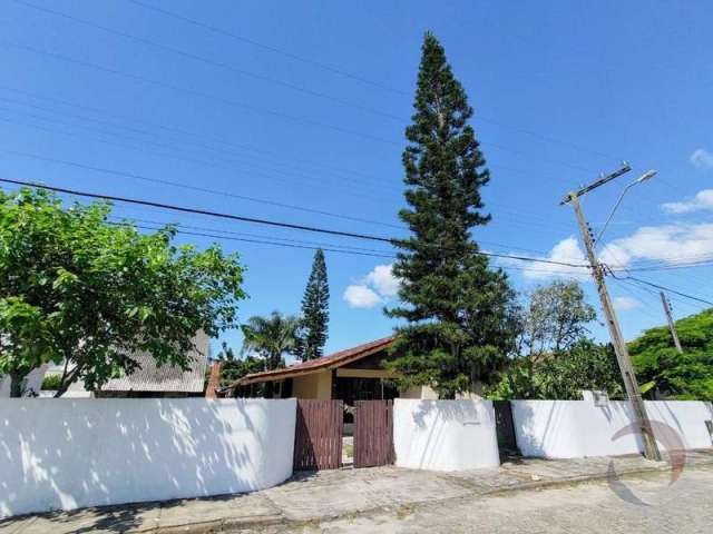 Terreno em condomínio fechado à venda na Rua Altamiro Barcelos Dutra, 412, Barra da Lagoa, Florianópolis por R$ 1.100.000