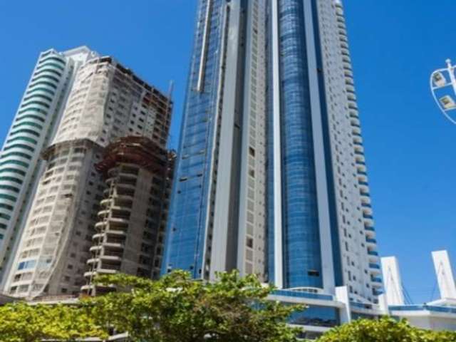 Luxuoso Apartamento | Frente Mar | 4 Suítes com 4 vagas de Garagem no Centro de Balneário Camboriú/SC - Imobiliária África