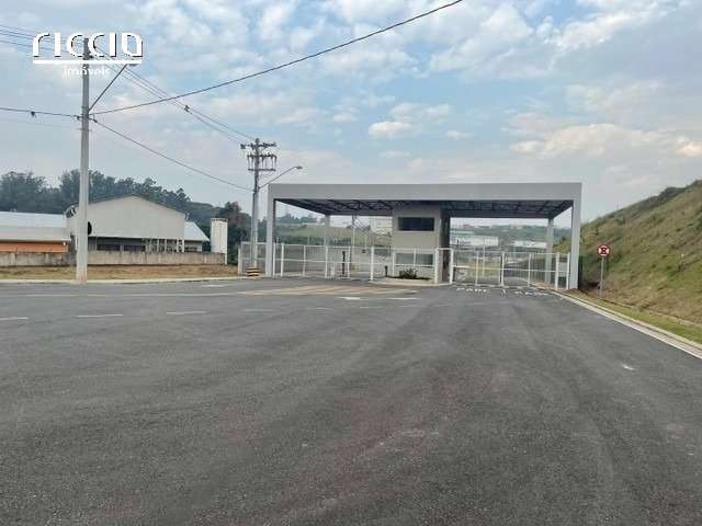 Terreno em condomínio Industrial Jacareí-SP 690,56m² por R$ 670.000,00