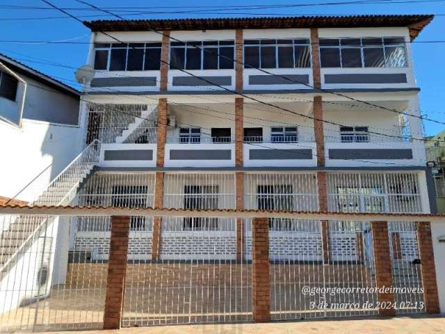 Prédio de casa, apartamentos e cobertura residenciais  422 m² área construída, terreno de 335 m² venda no Jardim Eldorado no IAPI em Salvador Bahia