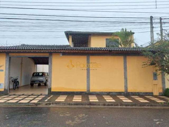 Casa sobrado com 3 quartos - Bairro Vila Suiça em Pindamonhangaba