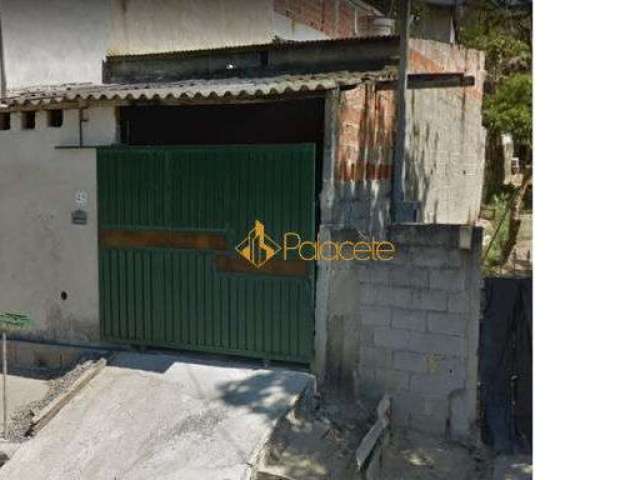 Casa  com 1 quarto - Bairro Triângulo em Pindamonhangaba