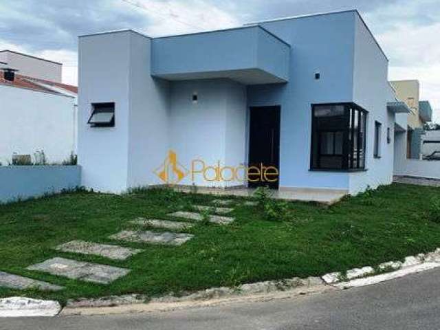 Casa em condomínio com 2 quartos - Bairro Vila Prado em Pindamonhangaba