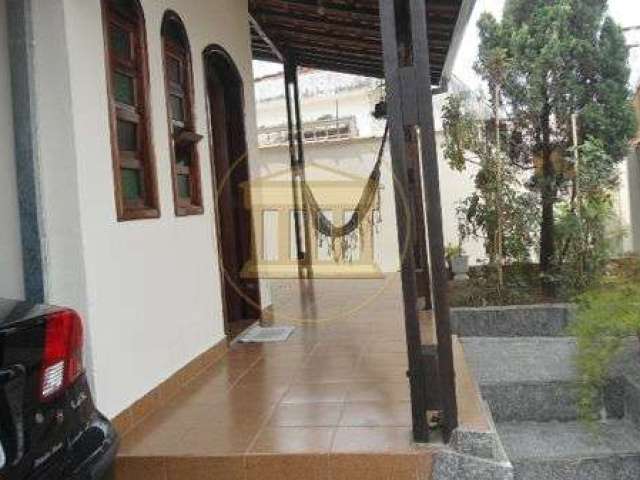 Casa  com 3 quartos - Bairro Jardim Cristina em Pindamonhangaba
