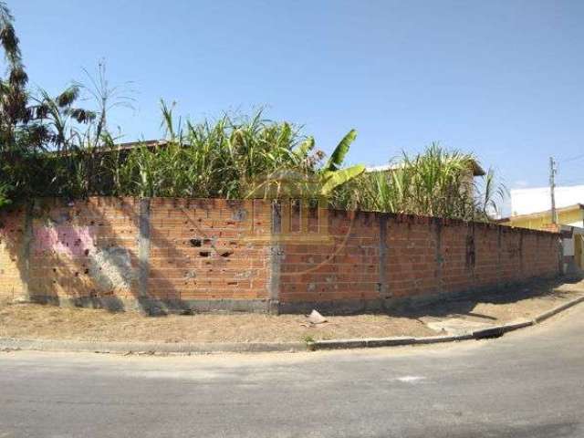 Terreno em rua - Bairro Mantiqueira em Pindamonhangaba