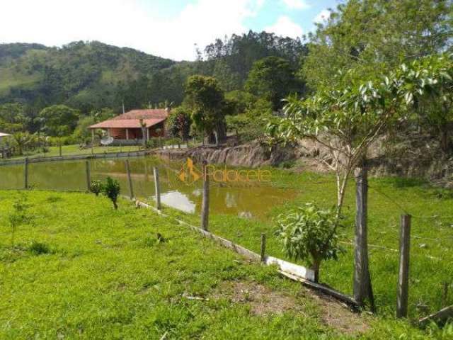 Rural sitio com 3 quartos - Bairro Centro em Monteiro Lobato