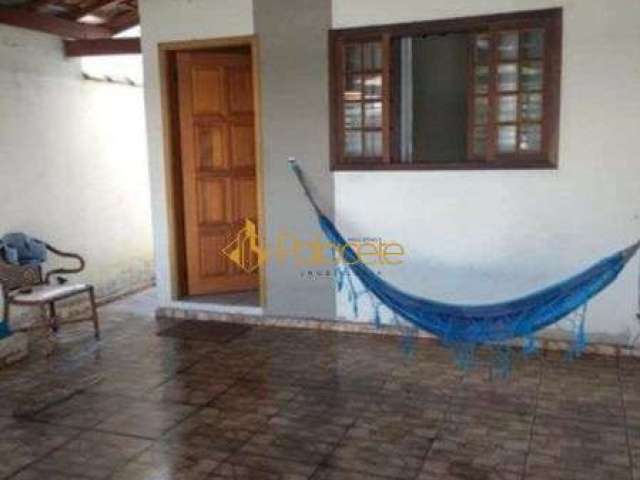 Casa  com 2 quartos - Bairro Conjunto Residencial Araretama em Pindamonhangaba
