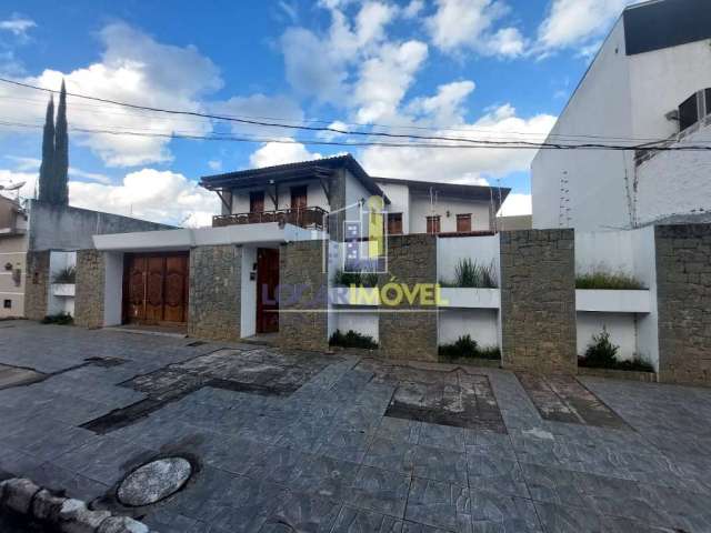 Casa de alto padrão para venda  com terreno que dá para Av. Luiz Eduardo Magalhães no condomínio Ca