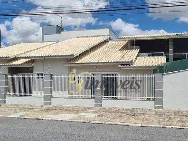 Casa com 4 dormitórios à venda, duas vagas, Bairro Cordeiros - Itajaí/SC