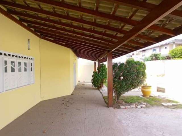 Casa com 3 quartos à venda na AVENIDA SANTOS DUMONT, 1, Estrada do Coco, Lauro de Freitas por R$ 895.000