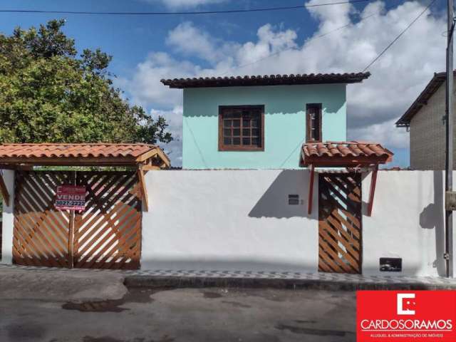 Casa com 3 quartos à venda na Rua Imbuia, 47, São Cristóvão, Salvador por R$ 430.000