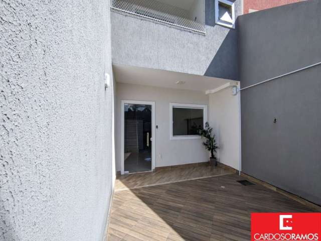 Casa com 3 quartos para alugar na Rua Luiza Ferreira de Souza, 22, Pitangueiras, Lauro de Freitas por R$ 2.705