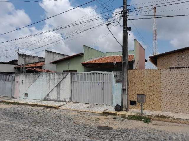Casa na Rua Adjair Gonçalo da Rocha, Parnamirim/RN