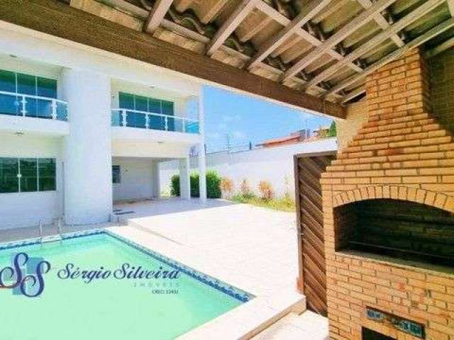 Casa com piscina, deck com churrasqueira próxima a W. Soares 4 suítes José de Alencar