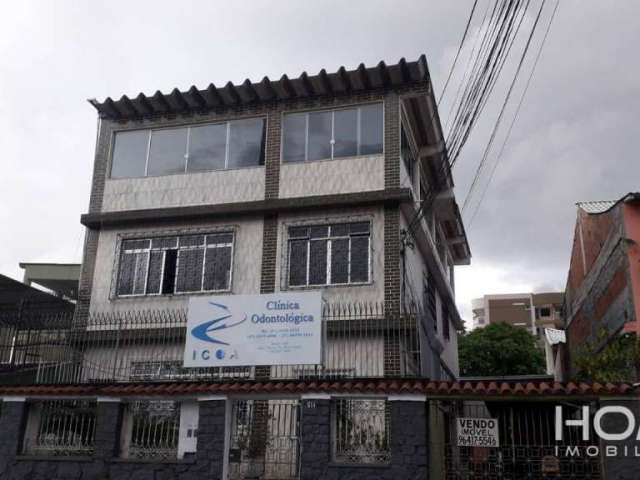 Casa com 3 dormitórios à venda, 240 m² por R$ 690.000,00 - Vila Valqueire - Rio de Janeiro/RJ