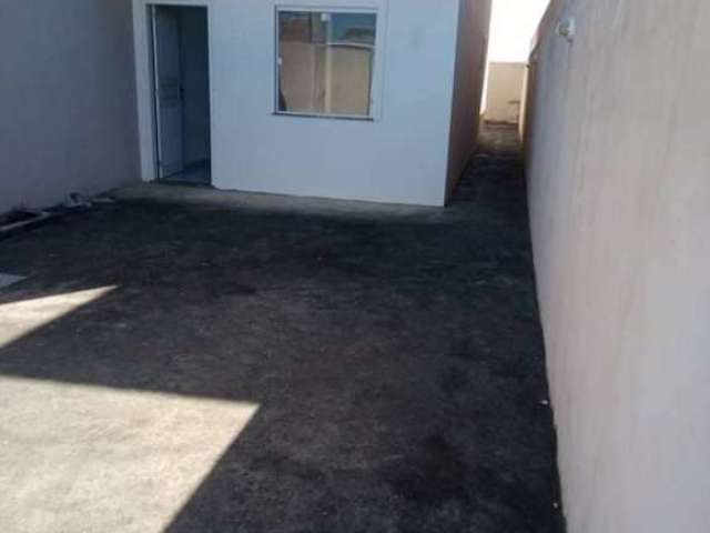 Excelente Casa Duplex com 02 quarto na Colinas do Peró em Cabo Frio !!