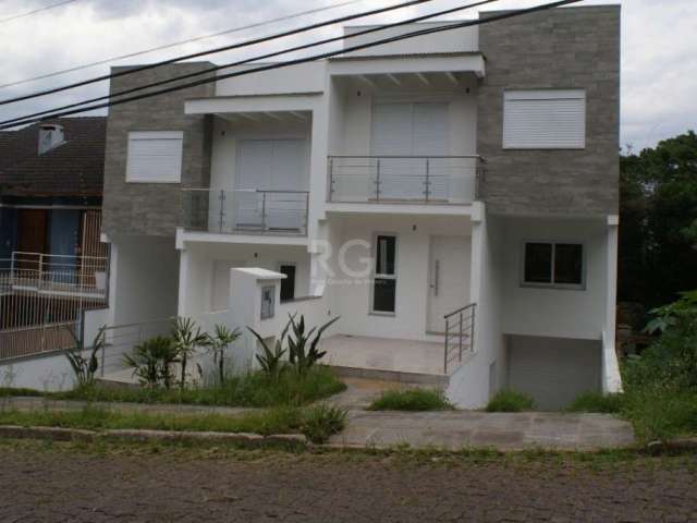 Ótima Casa com 3 dormitórios, no bairro Ipanema, zona sul de Porto Alegre, RS.&lt;BR&gt;&lt;BR&gt;Casa com 3 dormitórios sendo 1 suíte , linda vista para o rio, amplo living com porcelanato, garagem p