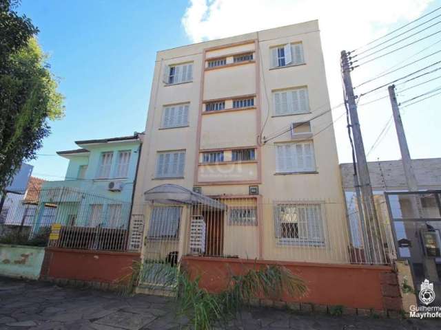 Ótimo apartamento à venda no bairro São Geraldo, em Porto Alegre. Localizado na Rua Ernesto da Fontoura, 990, possui 2 dormitórios, 1 banheiro, área privativa de 67,98m² e área total de 77,6m². O préd