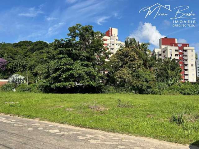 Terreno à venda no Anita Garibaldi, Joinville , 1 m2 por R$ 1.470.000