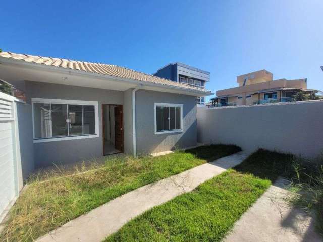 Casa com 3 dormitórios à venda, 74 m² por R$ 330.000,00 - Praia Mar - Rio das Ostras/RJ