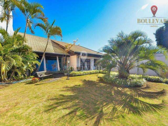 Casa com suíte térrea, quintal e  4 quartos à venda, 327 m² por R$ 1.470.000 - Boqueirão - Curitiba/PR